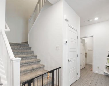 219 Cordelia Cove Avenue - Photo Thumbnail 9