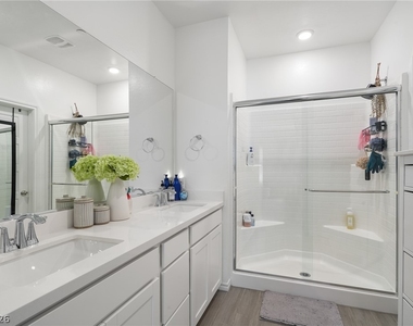 219 Cordelia Cove Avenue - Photo Thumbnail 18
