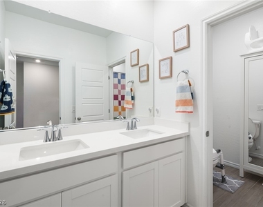 219 Cordelia Cove Avenue - Photo Thumbnail 11