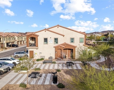 219 Cordelia Cove Avenue - Photo Thumbnail 25