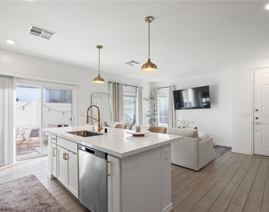 219 Cordelia Cove Avenue - Photo Thumbnail 3