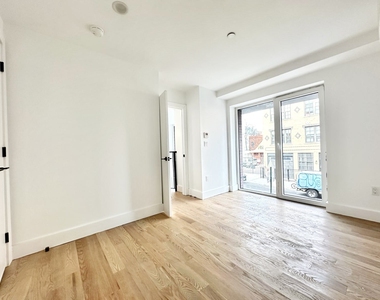 224 North 7th Street - Photo Thumbnail 1