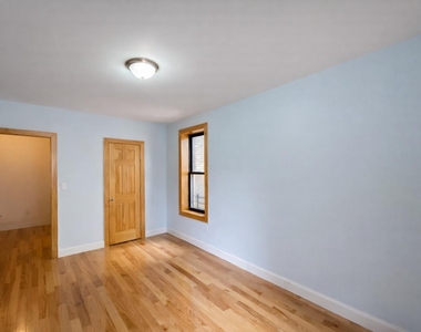 609 West 196th Street - Photo Thumbnail 8