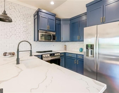 767 Terry Street - Photo Thumbnail 29