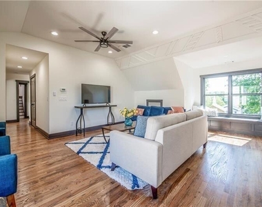 767 Terry Street - Photo Thumbnail 20