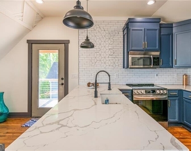 767 Terry Street - Photo Thumbnail 32