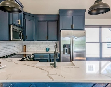 767 Terry Street - Photo Thumbnail 33