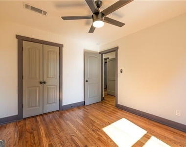 767 Terry Street - Photo Thumbnail 13
