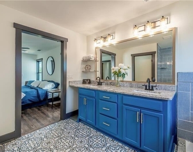 767 Terry Street - Photo Thumbnail 9