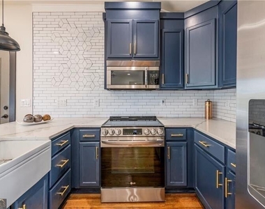 767 Terry Street - Photo Thumbnail 26