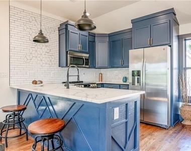 767 Terry Street - Photo Thumbnail 28