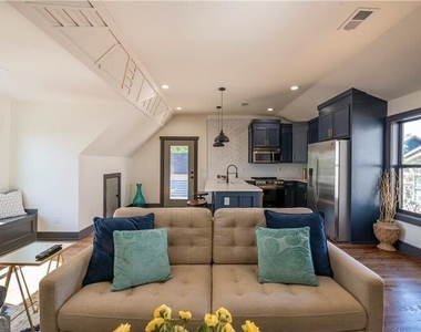767 Terry Street - Photo Thumbnail 31