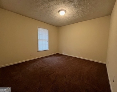 280 Chase Drive - Photo Thumbnail 9