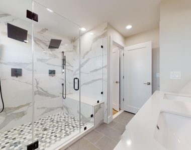 1 Howland Avenue - Photo Thumbnail 11