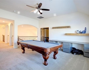 214 Heatherstone Drive - Photo Thumbnail 33