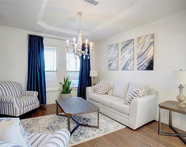 214 Heatherstone Drive - Photo Thumbnail 1