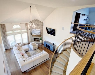 214 Heatherstone Drive - Photo Thumbnail 27