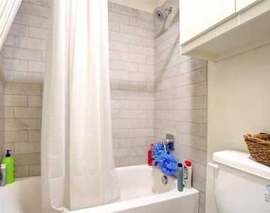 214 Heatherstone Drive - Photo Thumbnail 30