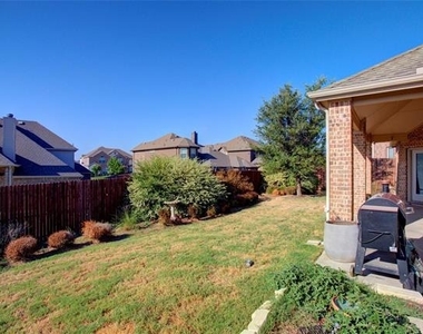 214 Heatherstone Drive - Photo Thumbnail 38