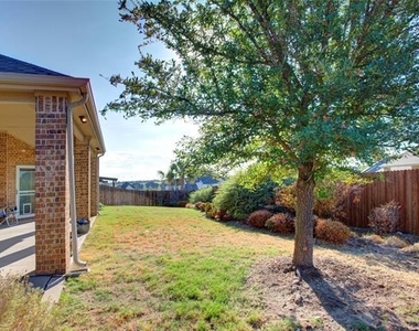 214 Heatherstone Drive - Photo Thumbnail 36