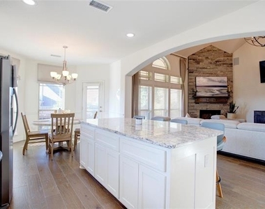 214 Heatherstone Drive - Photo Thumbnail 13