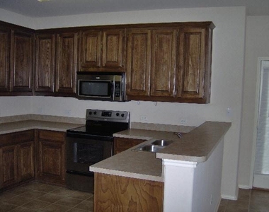5413 Soledad Drive - Photo Thumbnail 7