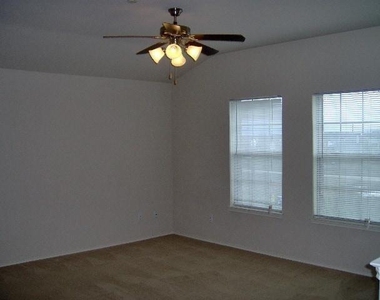5413 Soledad Drive - Photo Thumbnail 5
