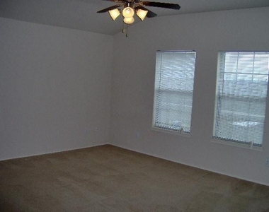 5413 Soledad Drive - Photo Thumbnail 9