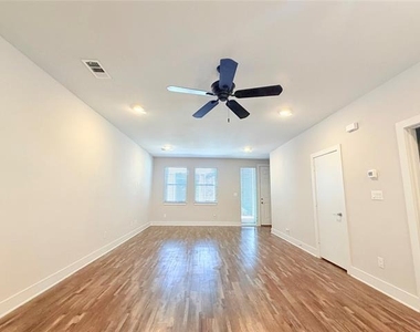 212 Stellariga Place - Photo Thumbnail 1