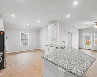 1336 Water Canna Drive - Photo Thumbnail 5