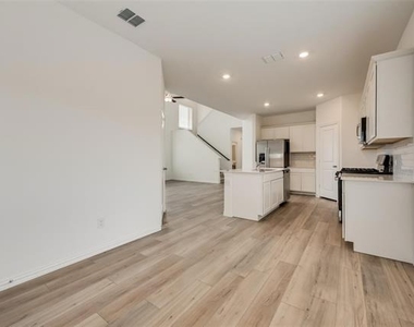 9925 Little Tree Lane - Photo Thumbnail 7