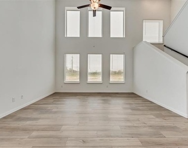 9925 Little Tree Lane - Photo Thumbnail 5