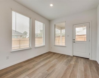 9925 Little Tree Lane - Photo Thumbnail 8