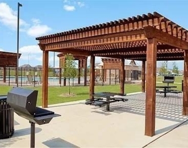 9925 Little Tree Lane - Photo Thumbnail 20