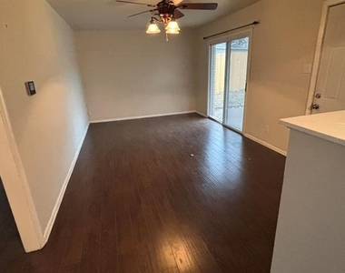 1222 Brookhollow Drive - Photo Thumbnail 3
