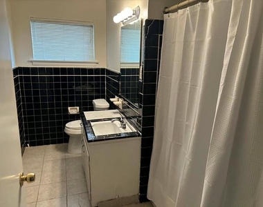 1222 Brookhollow Drive - Photo Thumbnail 9