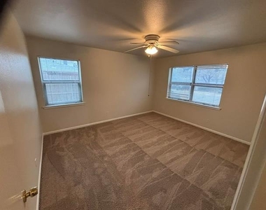 1222 Brookhollow Drive - Photo Thumbnail 6