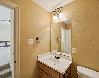 4010 Eider Drive - Photo Thumbnail 23
