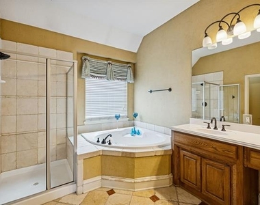 4010 Eider Drive - Photo Thumbnail 27