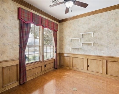 4010 Eider Drive - Photo Thumbnail 17