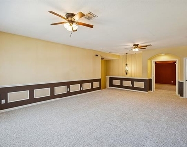 4010 Eider Drive - Photo Thumbnail 21