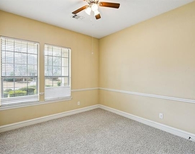 4010 Eider Drive - Photo Thumbnail 11