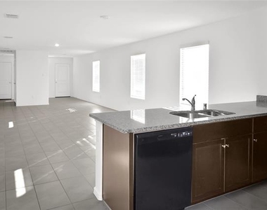 3604 Esperanza Street - Photo Thumbnail 5