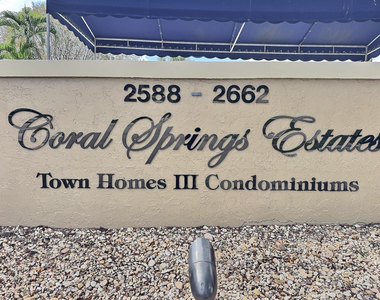 2652 Riverside Drive - Photo Thumbnail 21