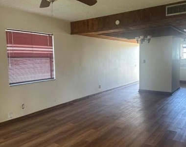 5922 Thomas Street - Photo Thumbnail 16