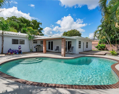 1949 Windward Drive - Photo Thumbnail 14