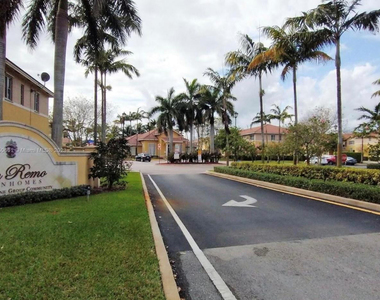6030 Sw 19th Place - Photo Thumbnail 8