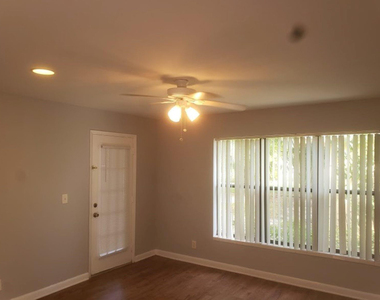 4096 N Pine Island Road - Photo Thumbnail 1