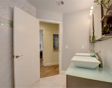 246 Avenue L - Photo Thumbnail 50