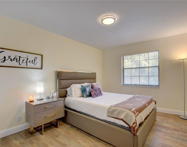 246 Avenue L - Photo Thumbnail 54